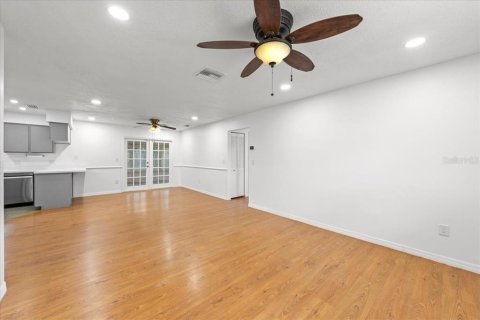 House in Holiday, Florida 4 bedrooms, 195.09 sq.m. № 2429421 - photo 24