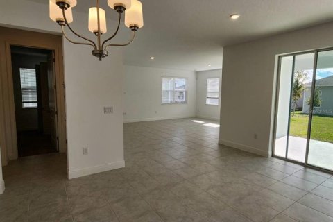 Villa ou maison à louer à Orlando, Floride: 5 chambres, 390.47 m2 № 2147426 - photo 2