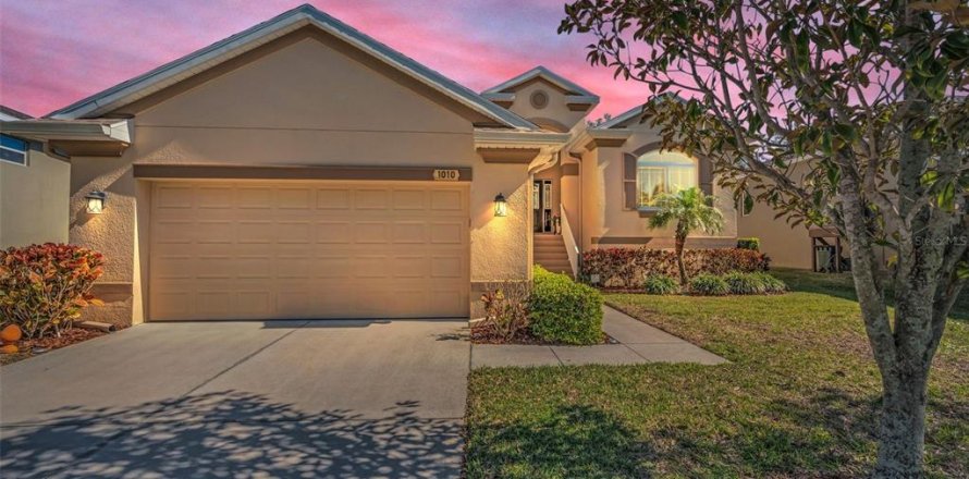 Casa en Tarpon Springs, Florida 3 dormitorios, 136.01 m2 № 1515774