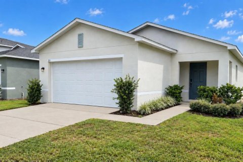 Villa ou maison à Haines City, Floride 3 chambres, 147.16 m2 № 2414889