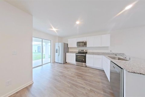 Villa ou maison à louer à Haines City, Floride: 3 chambres, 147.16 m2 № 2414889 - photo 8