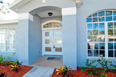 House in Bradenton, Florida 4 bedrooms, 239.69 sq.m. № 564348 - photo 4