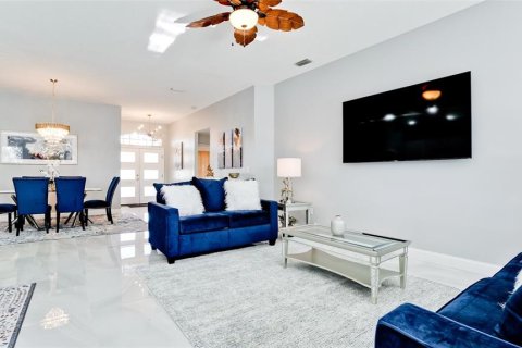 House in Bradenton, Florida 4 bedrooms, 239.69 sq.m. № 564348 - photo 30