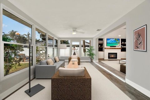 House in Seminole, Florida 4 bedrooms, 196.95 sq.m. № 2396225 - photo 27