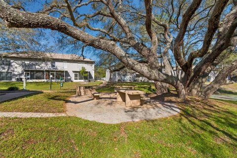 Touwnhouse à louer à Tampa, Floride: 3 chambres, 127.09 m2 № 2431191 - photo 18
