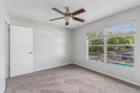 Touwnhouse à louer à Tampa, Floride: 3 chambres, 127.09 m2 № 2431191 - photo 14
