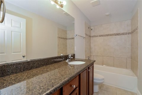 House in Sanford, Florida 3 bedrooms, 112.78 sq.m. № 1910182 - photo 12