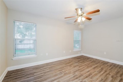 House in Sanford, Florida 3 bedrooms, 112.78 sq.m. № 1910182 - photo 6