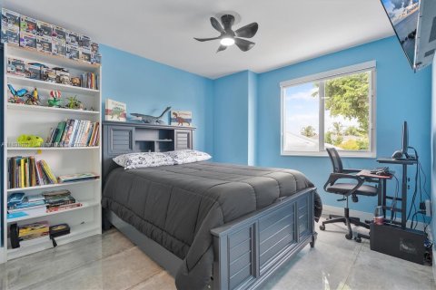 House in Miami, Florida 6 bedrooms, 180.04 sq.m. № 1830114 - photo 20