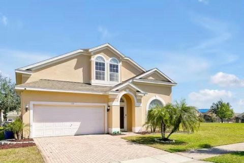 Casa en Davenport, Florida 5 dormitorios, 217.86 m2 № 2294818