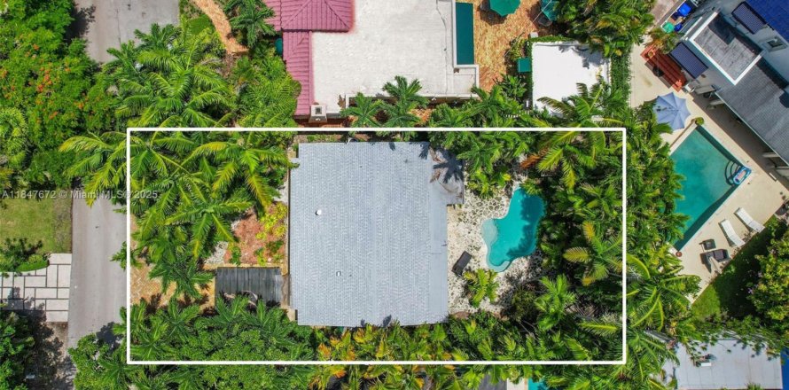 Casa en Miami, Florida 2 dormitorios, 123.37 m2 № 1848273