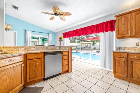Casa en venta en Spring Hill, Florida, 3 dormitorios, 166.57 m2 № 1825293 - foto 12