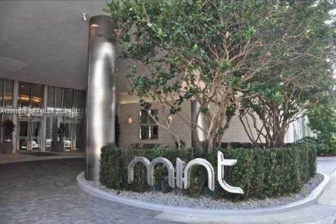 Condo à Miami, Floride, 2 chambres  № 2403949