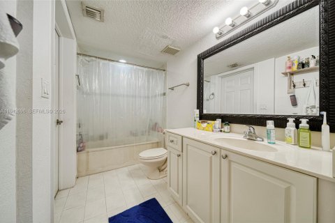 Copropriété à louer à Cutler Bay, Floride: 3 chambres, 105.26 m2 № 1999368 - photo 16