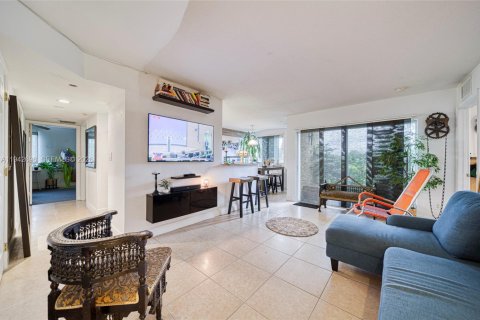 Condo à Cutler Bay, Floride, 3 chambres  № 1999368