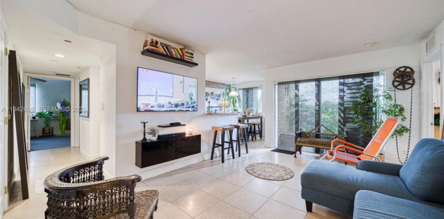 Condo à Cutler Bay, Floride, 3 chambres № 1999368