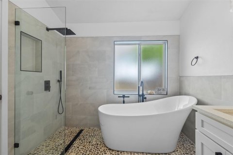 Casa en venta en Tampa, Florida, 4 dormitorios, 154.4 m2 № 1741209 - foto 19