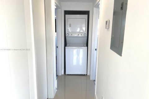 Copropriété à louer à Miami Beach, Floride: 2 chambres, 89.19 m2 № 1970382 - photo 5