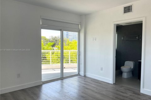 Copropriété à louer à Miami Beach, Floride: 2 chambres, 89.19 m2 № 1970382 - photo 11