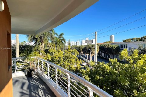 Copropriété à louer à Miami Beach, Floride: 2 chambres, 89.19 m2 № 1970382 - photo 14