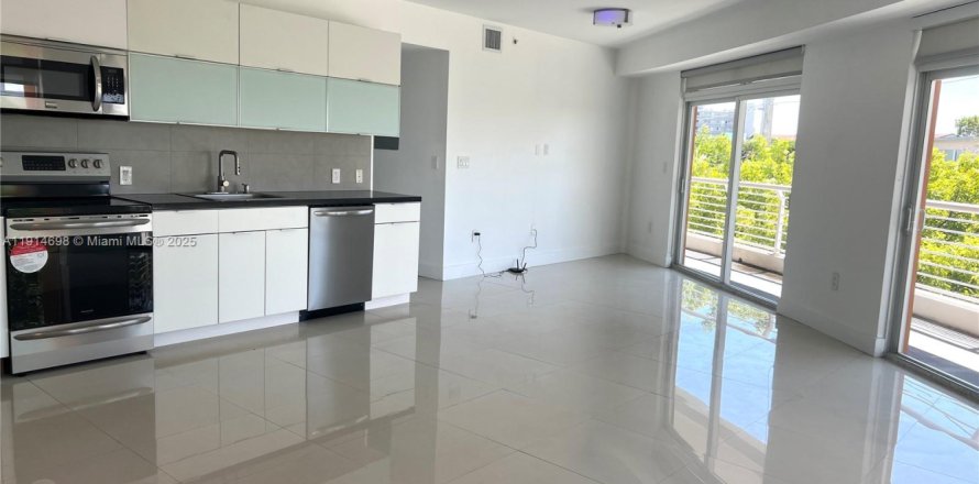 Condo à Miami Beach, Floride, 2 chambres № 1970382