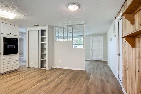 Casa en venta en New Port Richey, Florida, 2 dormitorios, 87.33 m2 № 1824346 - foto 13