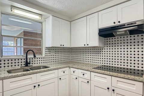 Casa en venta en New Port Richey, Florida, 2 dormitorios, 87.33 m2 № 1824346 - foto 10