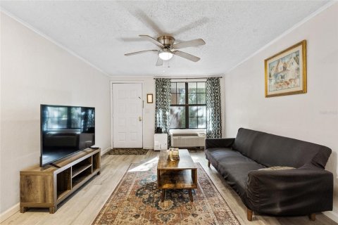 Condominio en alquiler en Gainesville, Florida, 1 dormitorio, 24.8 m2 № 1800096 - foto 3