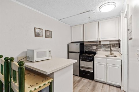 Condominio en alquiler en Gainesville, Florida, 1 dormitorio, 24.8 m2 № 1800096 - foto 8