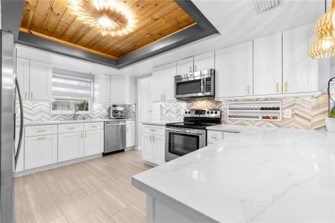 Casa en venta en Largo, Florida, 2 dormitorios, 149.94 m2 № 1869449 - foto 5