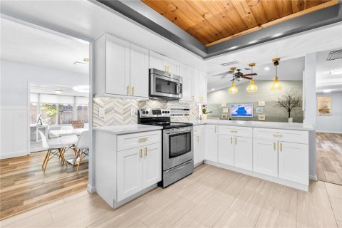 Casa en venta en Largo, Florida, 2 dormitorios, 149.94 m2 № 1869449 - foto 7