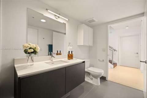 Condo in Miami Beach, Florida, 3 bedrooms  № 2082134 - photo 22