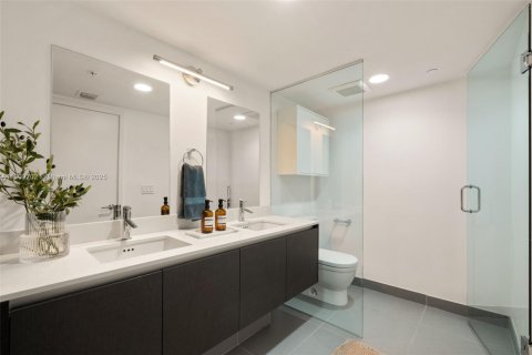 Condo in Miami Beach, Florida, 3 bedrooms  № 2082134 - photo 17