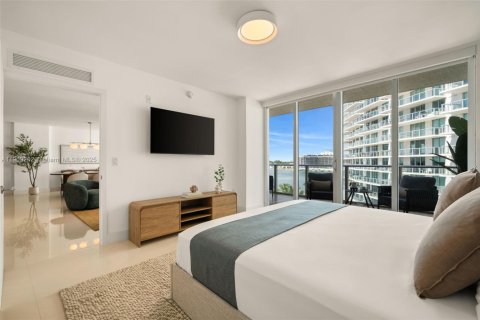 Condo in Miami Beach, Florida, 3 bedrooms  № 2082134 - photo 15