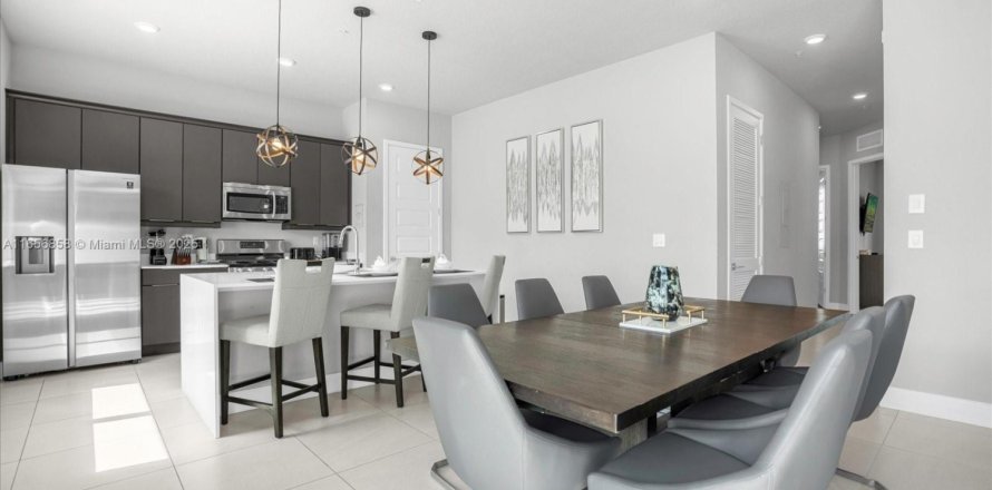 Condo à Kissimmee, Floride, 3 chambres № 2061538