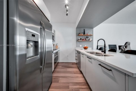 Купить кондоминиум в Майами, Флорида 1 спальня, 64.29м2, № 1927067 - фото 11