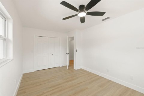 House in Lutz, Florida 3 bedrooms, 142.51 sq.m. № 2100971 - photo 24