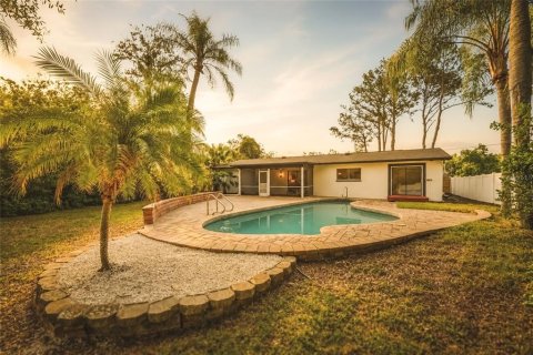 House in Lutz, Florida 3 bedrooms, 142.51 sq.m. № 2100971 - photo 28