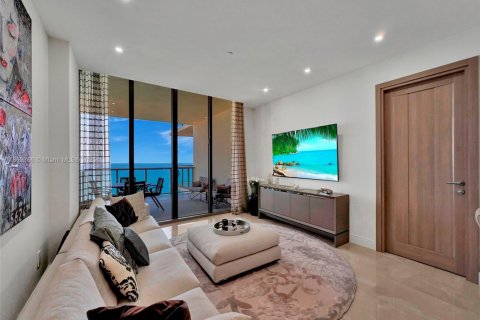 Condo in Bal Harbour, Florida, 2 bedrooms  № 2023164 - photo 14