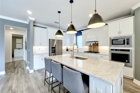 Casa en venta en Orlando, Florida, 6 dormitorios, 413.32 m2 № 2386131 - foto 16