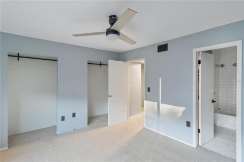 Townhouse in Lakeland, Florida 2 bedrooms, 107.58 sq.m. № 2095422 - photo 15