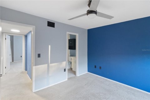 Townhouse in Lakeland, Florida 2 bedrooms, 107.58 sq.m. № 2095422 - photo 12