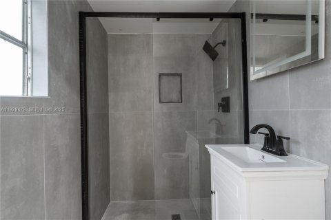 Купить виллу или дом в Помпано-Бич, Флорида 3 спальни, 113.9м2, № 1988502 - фото 16