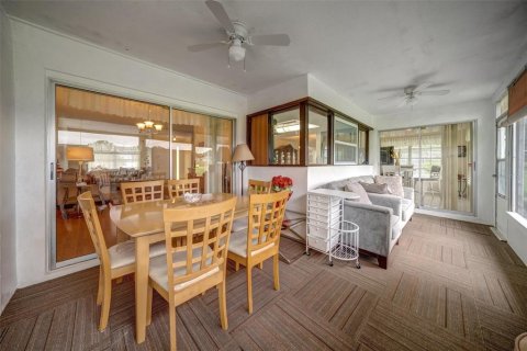 House in Port Richey, Florida 2 bedrooms, 135.08 sq.m. № 1906287 - photo 21