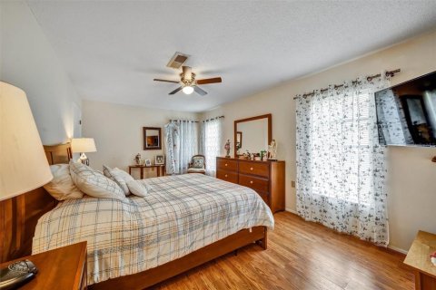 House in Port Richey, Florida 2 bedrooms, 135.08 sq.m. № 1906287 - photo 26