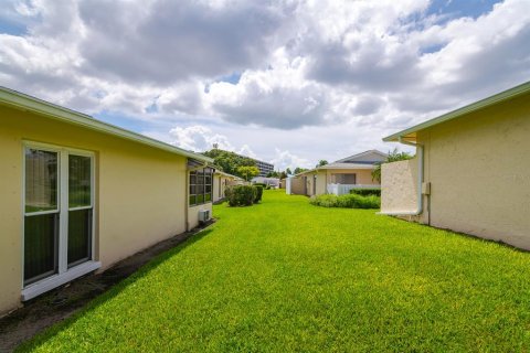 Condominio en venta en Palm Harbor, Florida, 1 dormitorio, 75.62 m2 № 1881444 - foto 27