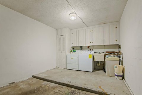 Condominio en venta en Palm Harbor, Florida, 1 dormitorio, 75.62 m2 № 1881444 - foto 23
