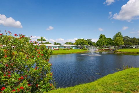 Condominio en venta en Palm Harbor, Florida, 1 dormitorio, 75.62 m2 № 1881444 - foto 2