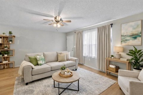 Condo in Tampa, Florida, 2 bedrooms  № 2104763 - photo 5