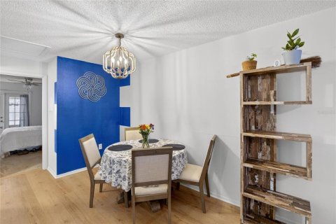 Condo in Tampa, Florida, 2 bedrooms  № 2104763 - photo 9